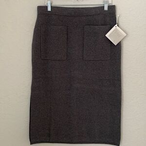 NWT Wynne Lyers Gray Skirt Size L